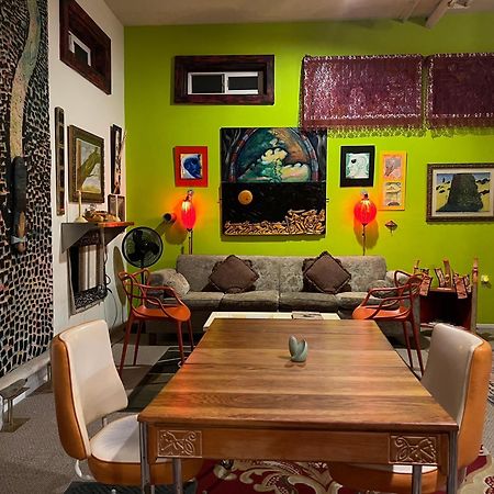 Space Castle: A 1950S Gas Station Transformed Into An Art Themed Wonderland Truth or Consequences Exterior photo