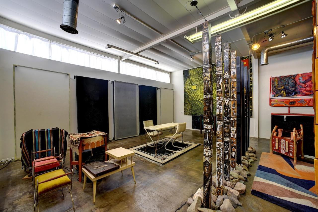 Space Castle: A 1950S Gas Station Transformed Into An Art Themed Wonderland Truth or Consequences Exterior photo